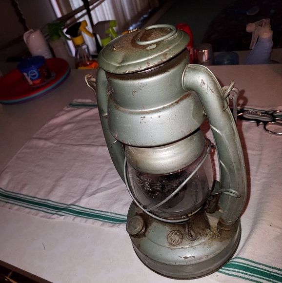 Vintage, Embury No 10, Air Pilot, Kerosene Lantern - {Antique} - Picture 3 of 16